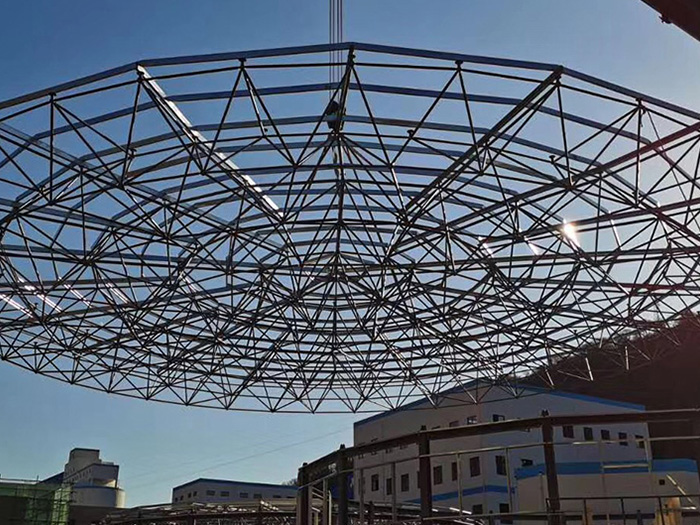 丰镇螺栓球网架工程施工现场